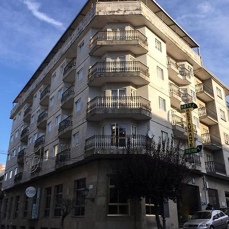 Hotel Restaurante Derby Карбалино Екстериор снимка