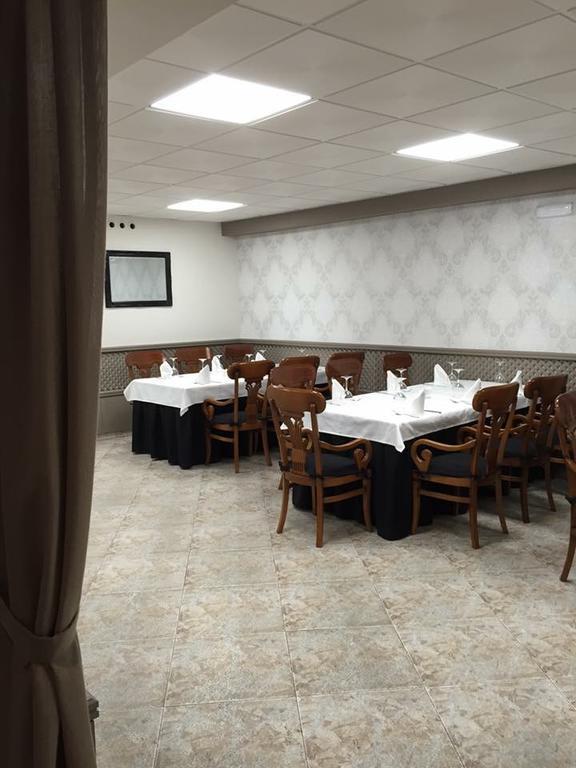 Hotel Restaurante Derby Карбалино Екстериор снимка
