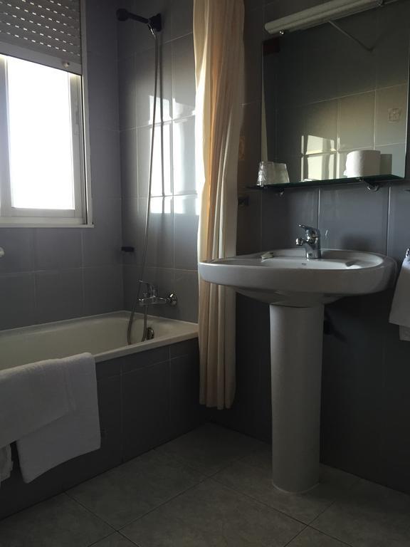 Hotel Restaurante Derby Карбалино Стая снимка